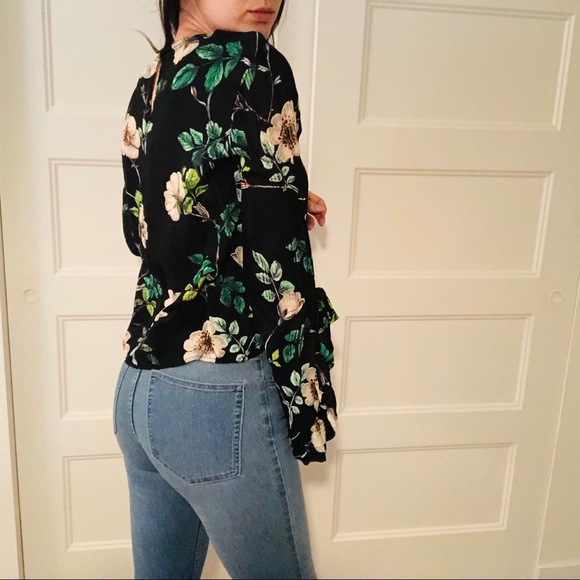 H&M | Floral Sheer Blouse w/ Bell Sleeves - Picture 2 of 8